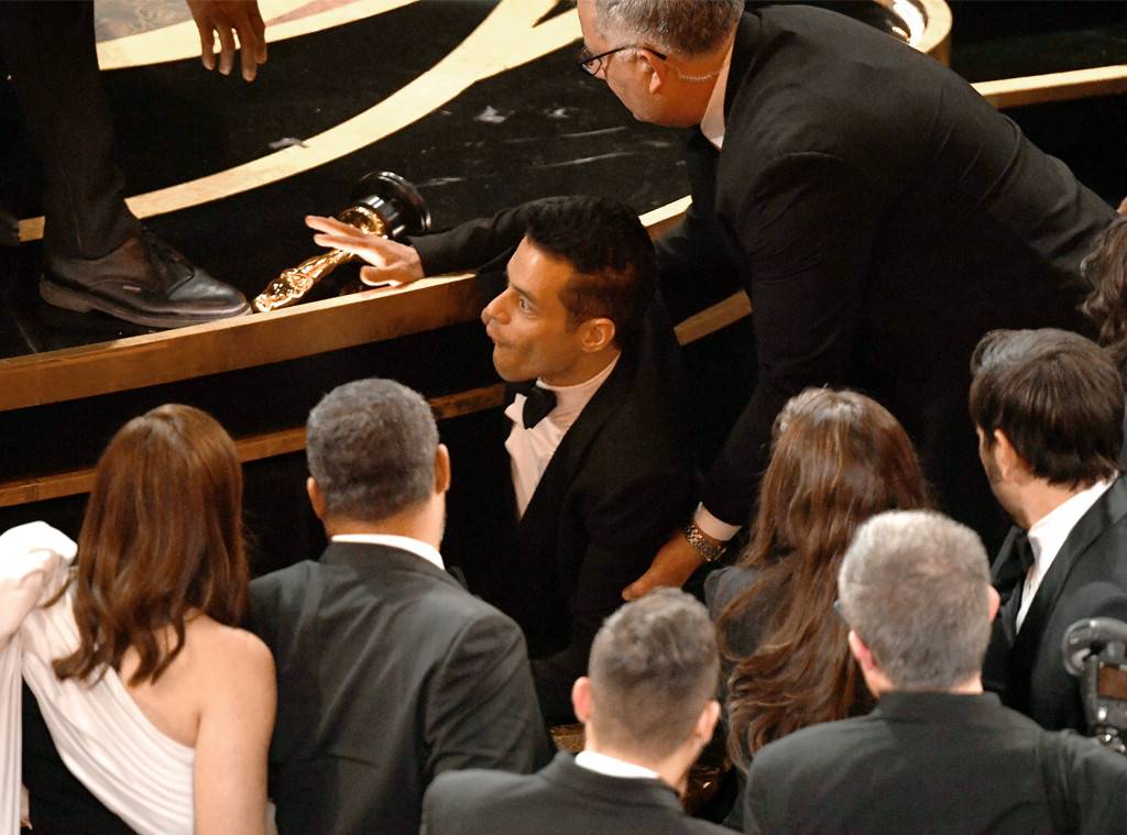 Oscar 2019 | Rami Malek foi tratado por paramédicos depois de cair do palco no Oscar