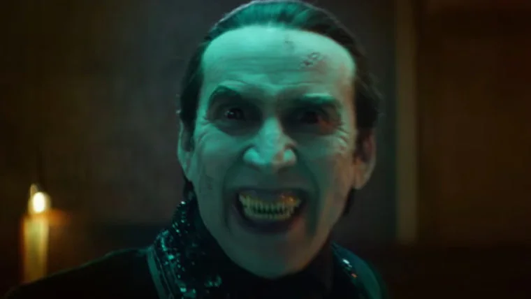 Nicolas Cage apareces como Drácula no trailer de Renfield